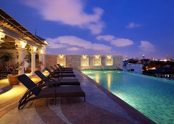 Chillax Hotel