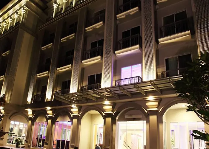 Chillax Hotel