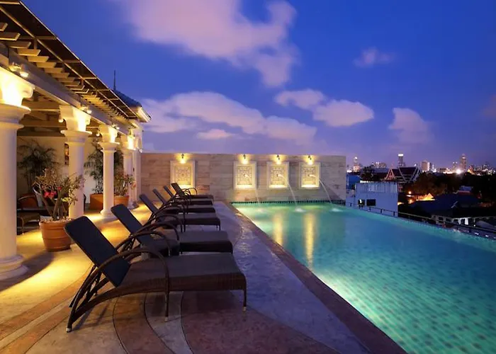 Chillax Hotel 4*