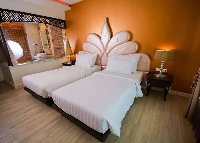 Chillax Hotel 4*