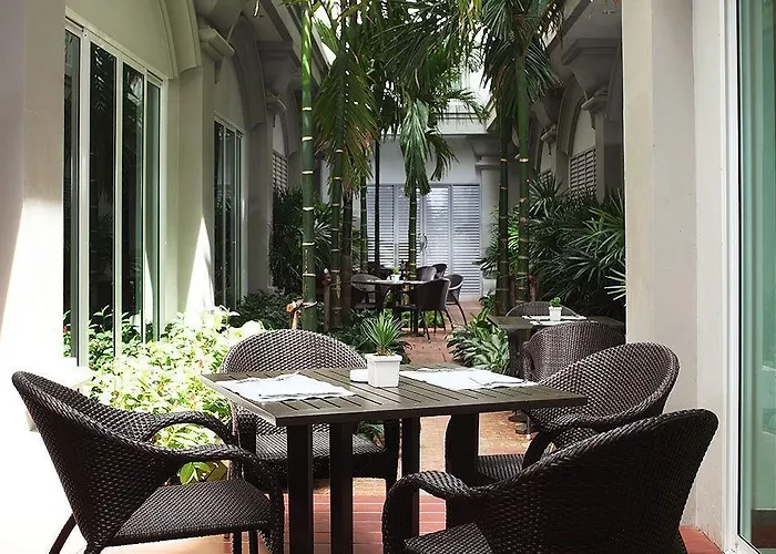 Chillax 4*